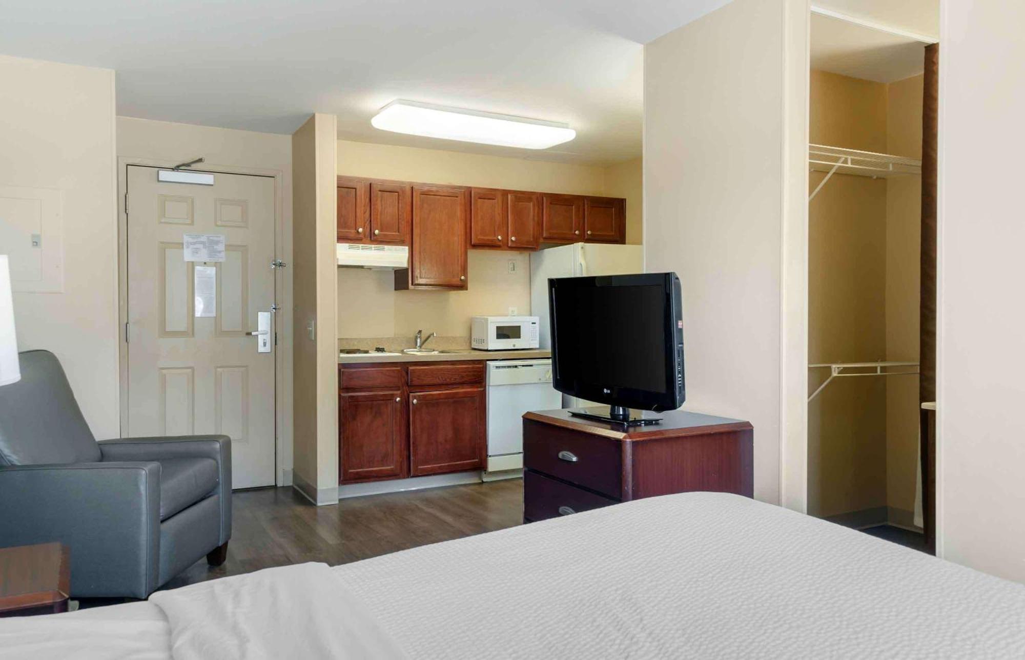 Extended Stay America Suites - Indianapolis - Northwest - I-465 Buitenkant foto